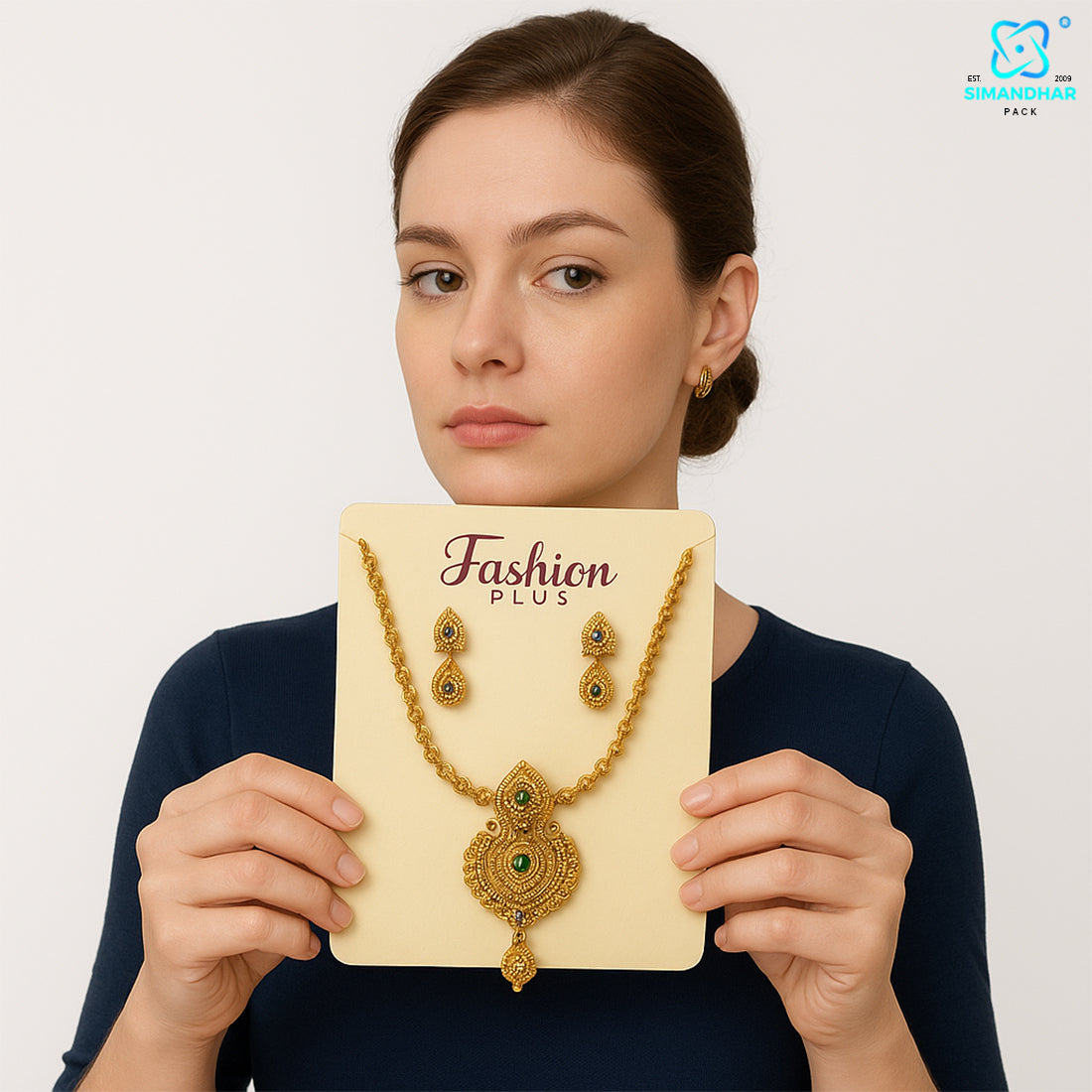 Elegant Cream Fashion Jewellery Set Card – Necklace & Earrings Holder