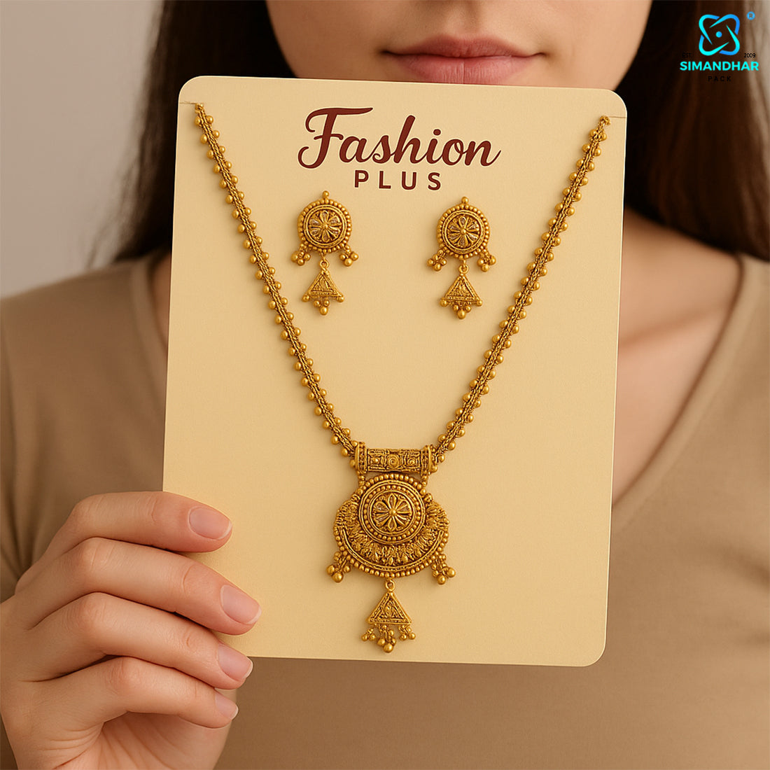 Elegant Cream Fashion Jewellery Set Card – Necklace & Earrings Holder