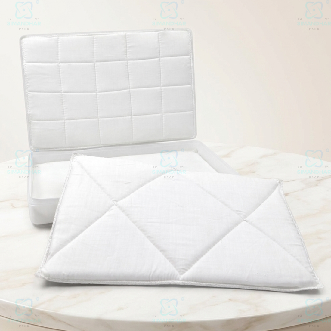 Protective Jewellery Plastic Box with White Cushion Cotton Padding for Safe Jewellery Storage
